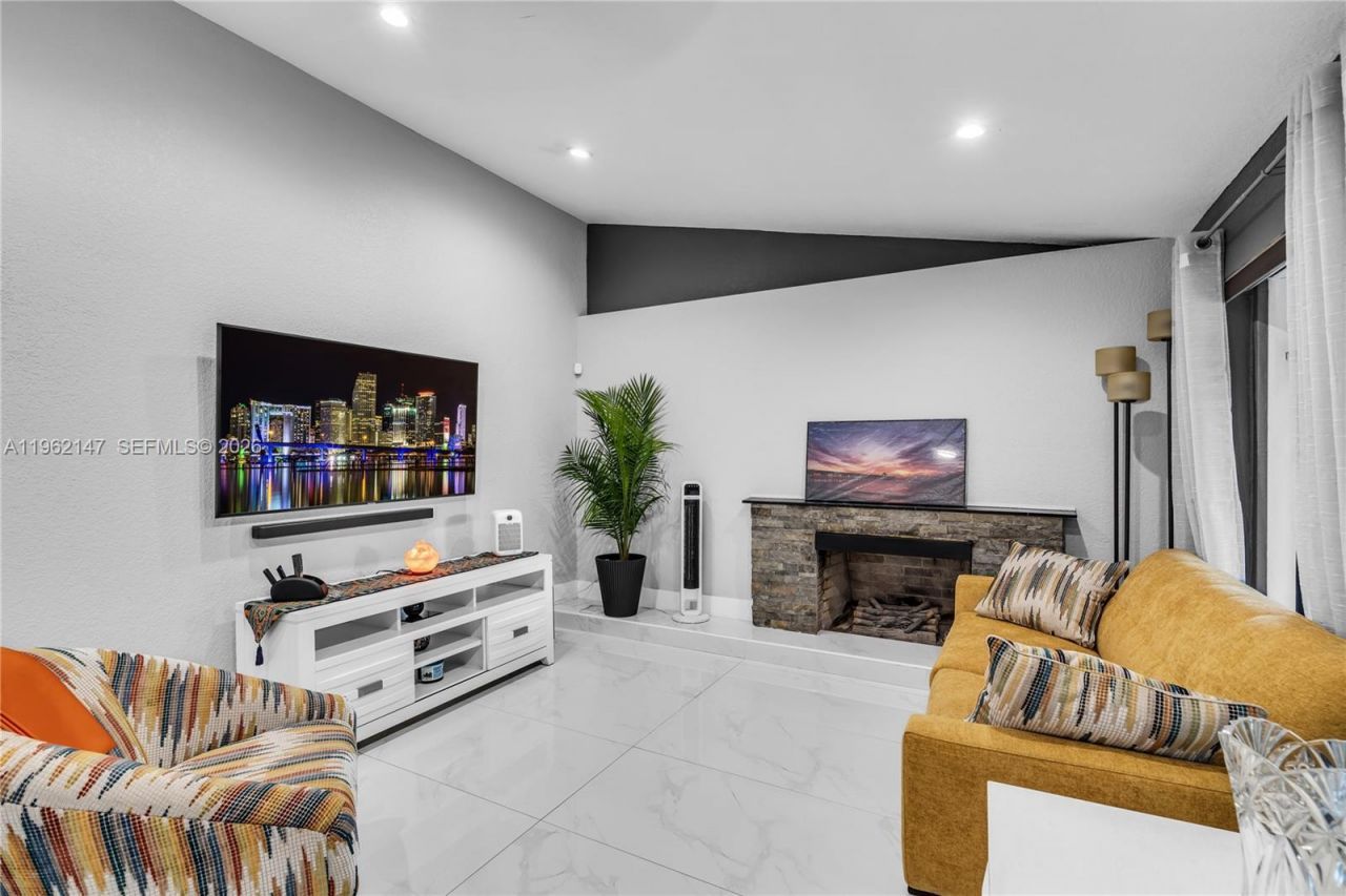 19711 NW 4th Ave , Miami Gardens, FL 33169 Photo