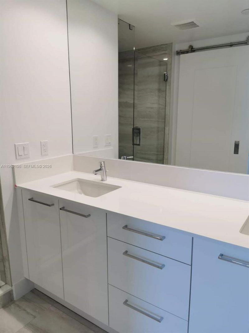 100 E Las Olas Blvd, Unit 2202, Fort Lauderdale, FL 33301 Photo