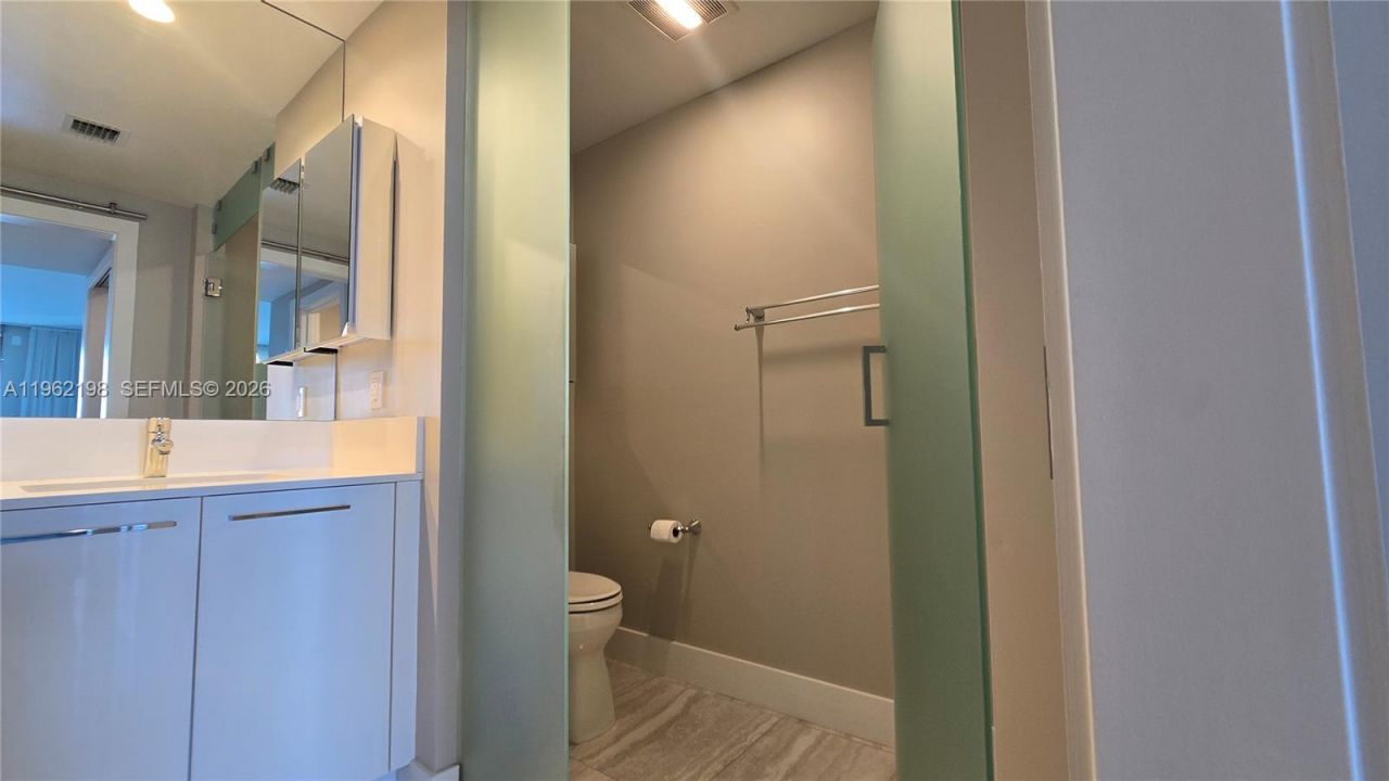 100 E Las Olas Blvd, Unit 2202, Fort Lauderdale, FL 33301 Photo