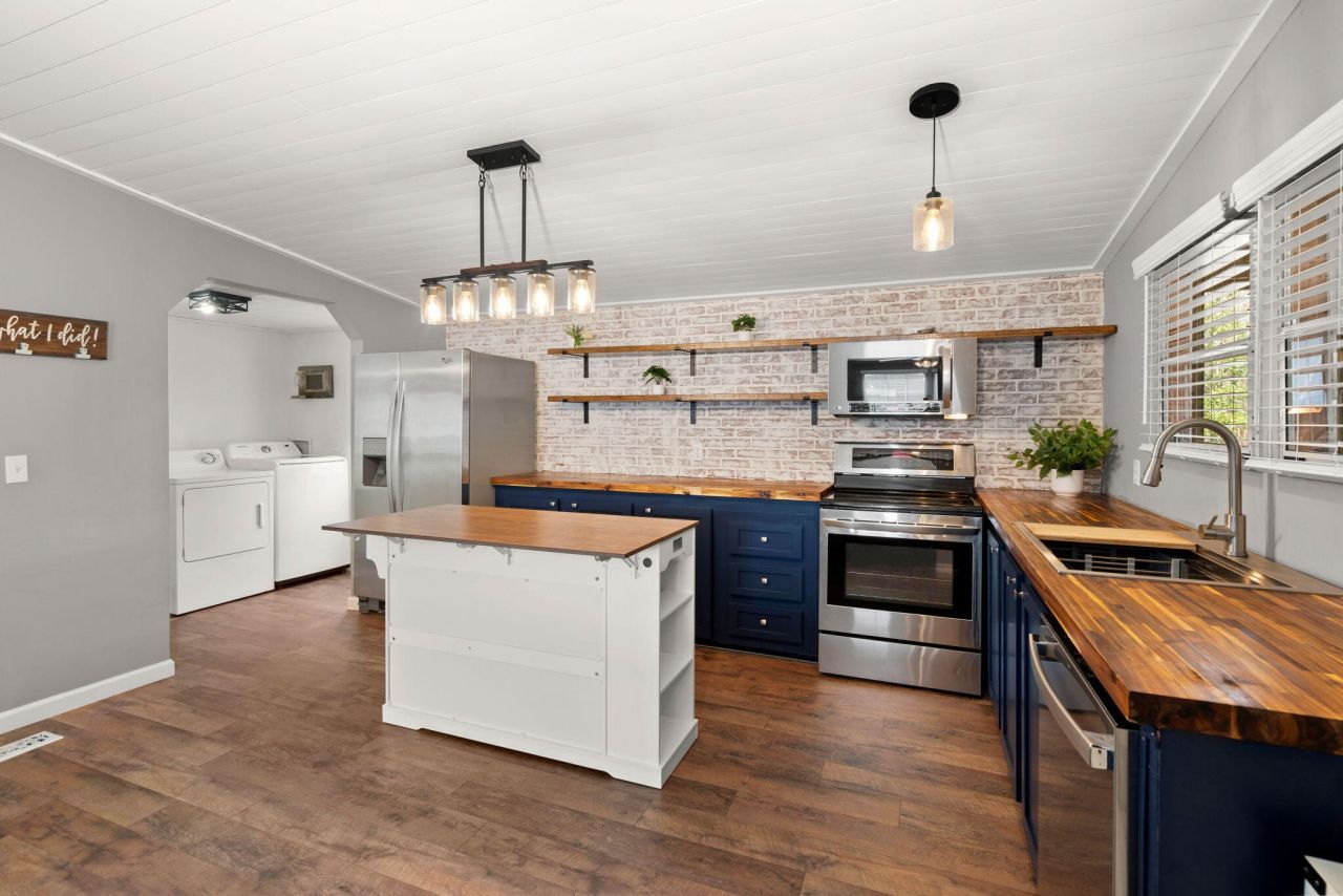 120 Old Tower Road Photo 16