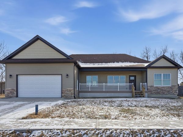 1812 10th Avenue, Silvis, IL 61282