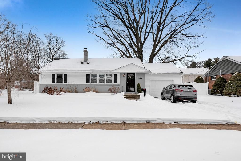 2512 W Highland Street, Allentown, PA 18104 Main Photo