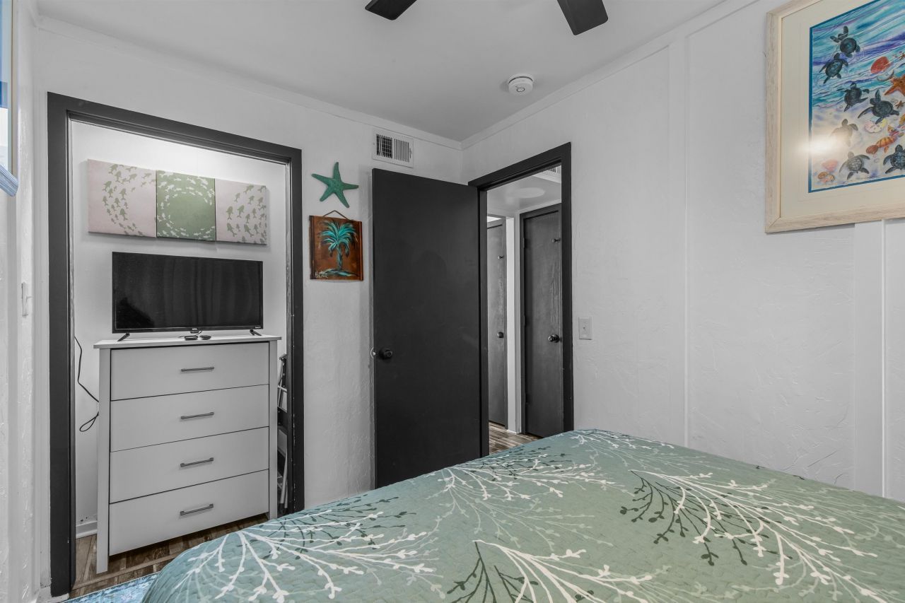 5905 S Kings Hwy. Photo 16