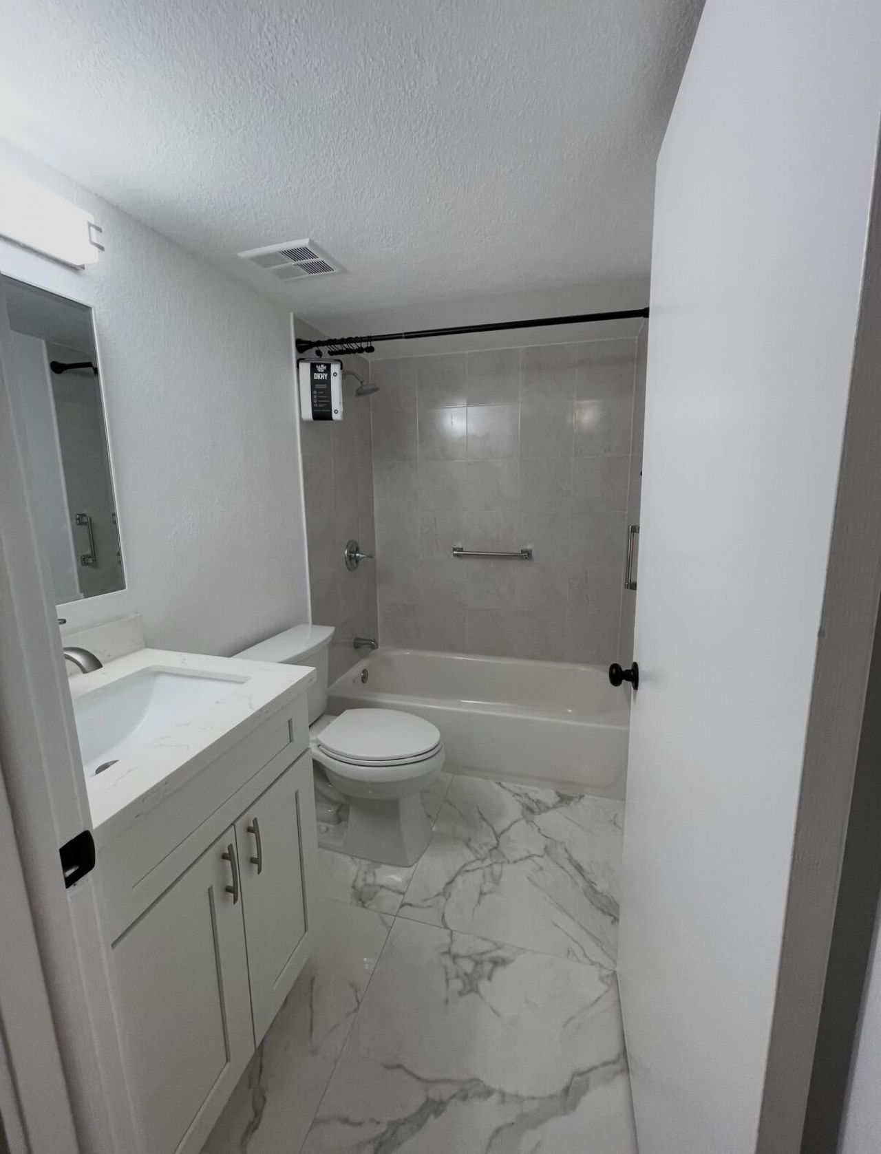 7035 NW 186th Street, Unit D508, Hialeah, FL 33015 Photo