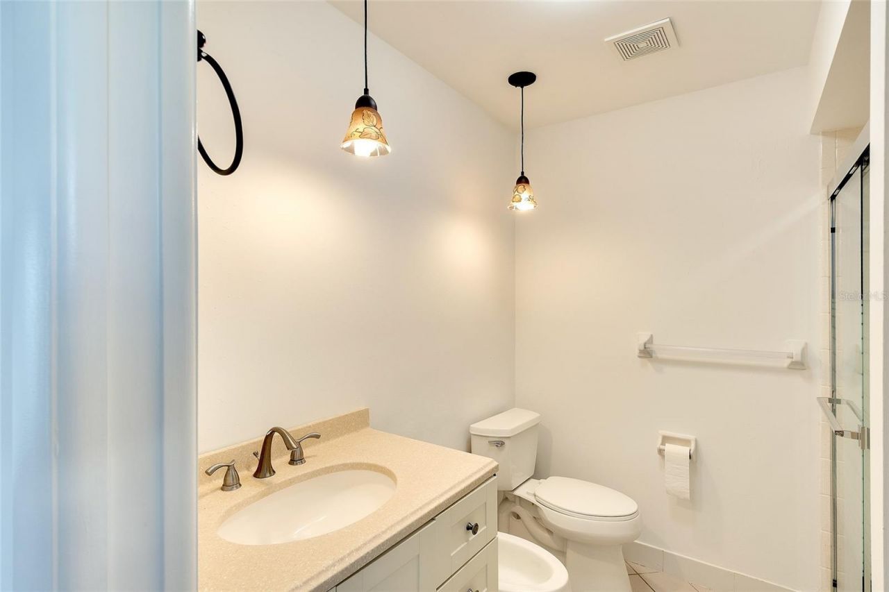 6517 10th Avenue W, Bradenton, FL 34209 Photo