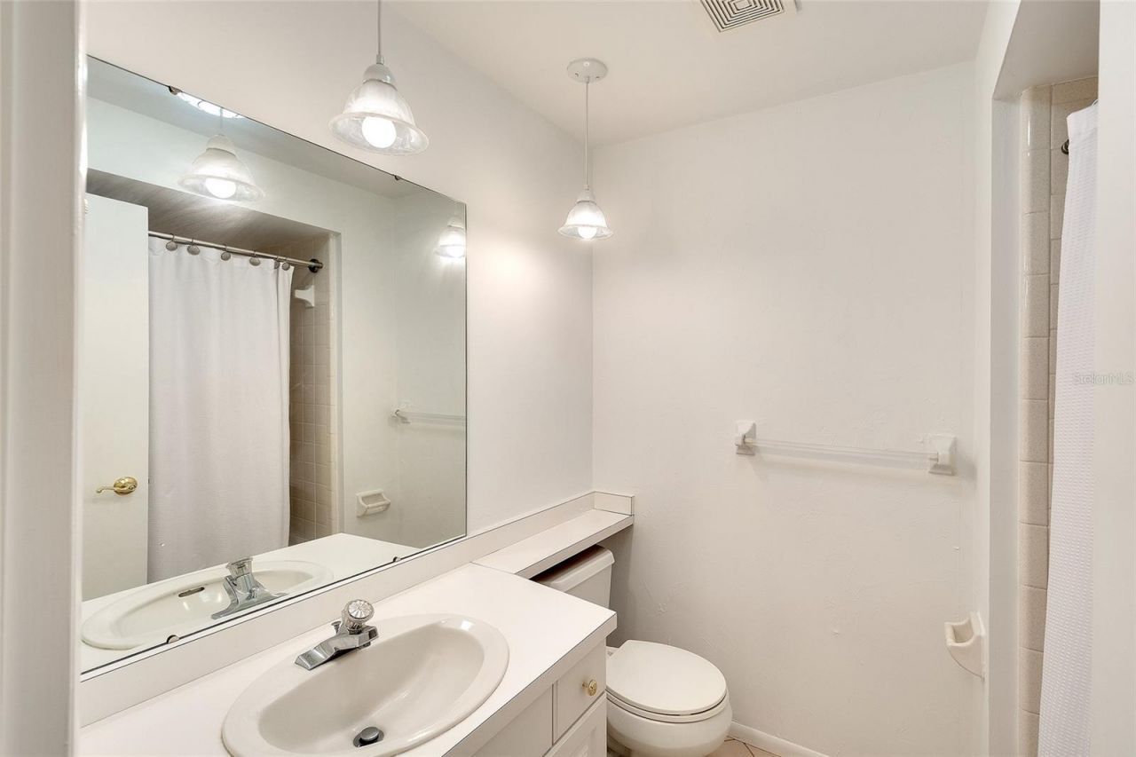 6517 10th Avenue W, Bradenton, FL 34209 Photo