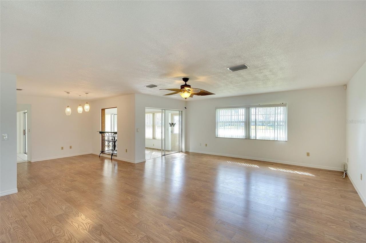 6517 10th Avenue W, Bradenton, FL 34209 Photo