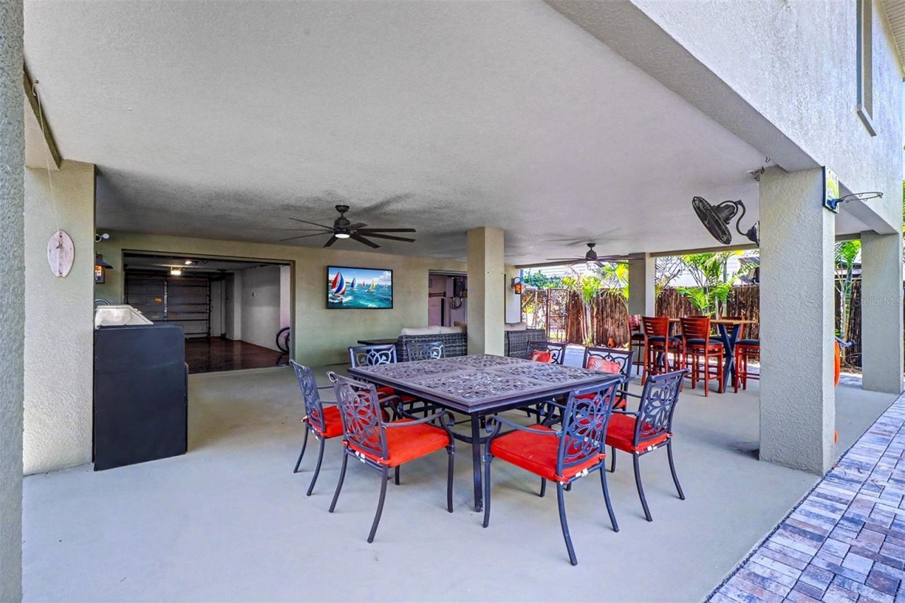 15517 Gulf Boulevard, Redington Beach, FL 33708 Photo