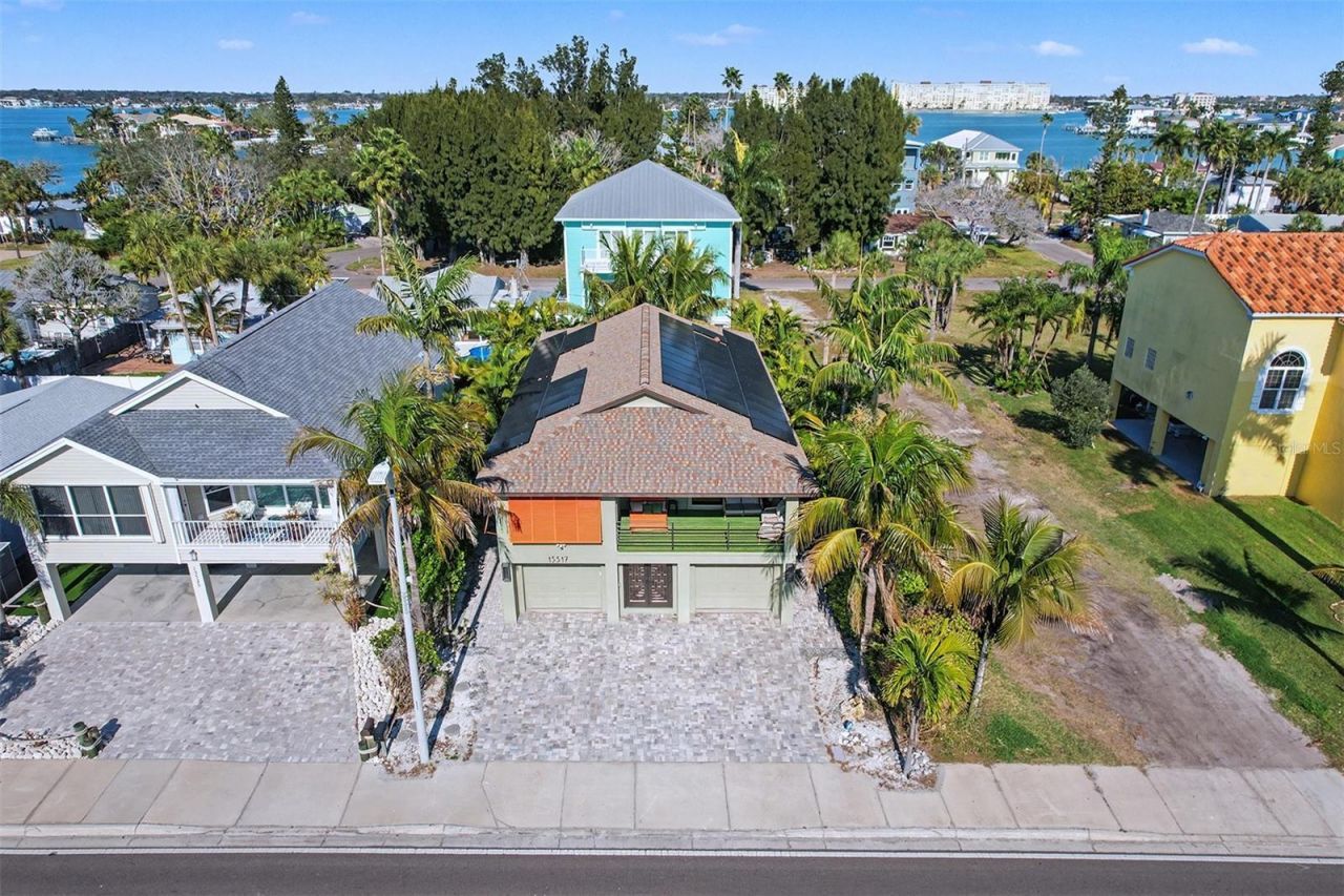 15517 Gulf Boulevard, Redington Beach, FL 33708 Photo