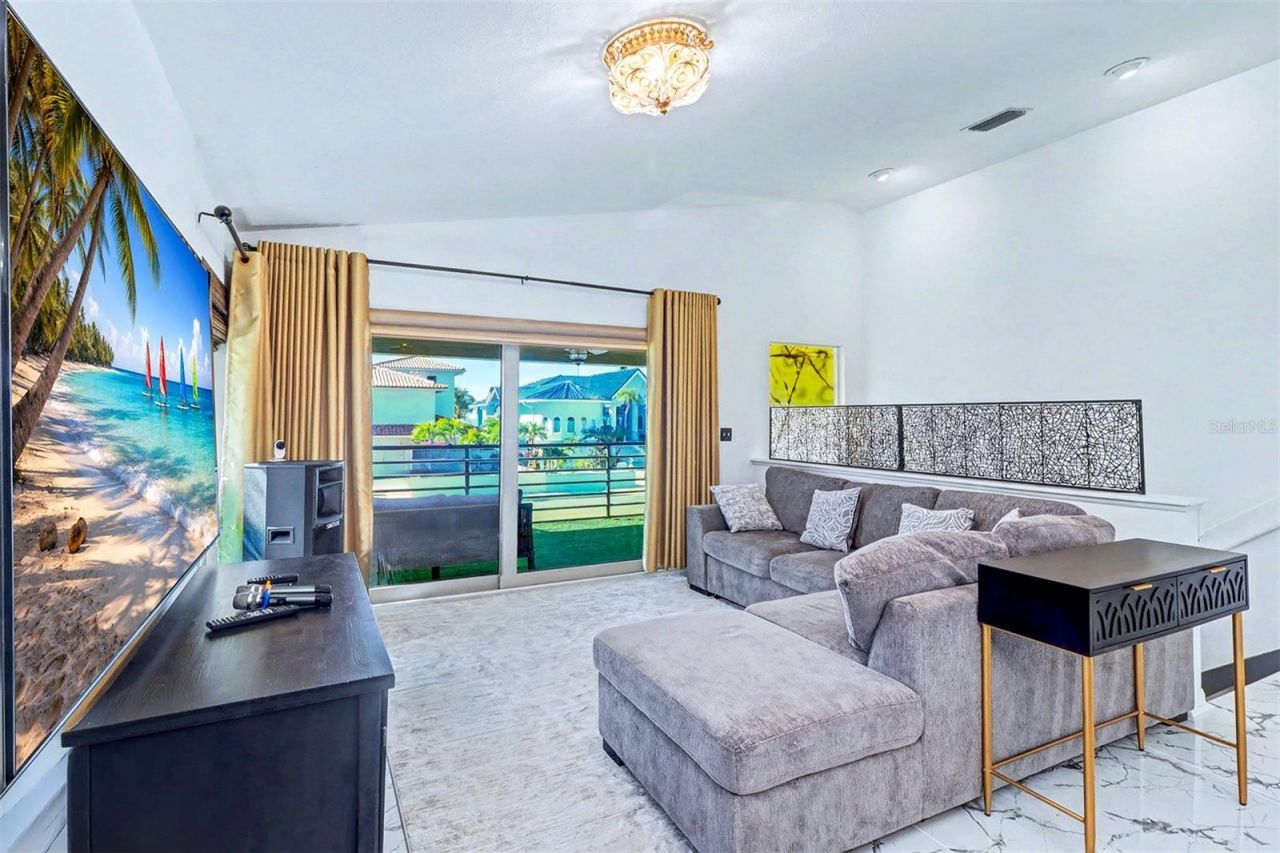 15517 Gulf Boulevard, Redington Beach, FL 33708 Photo