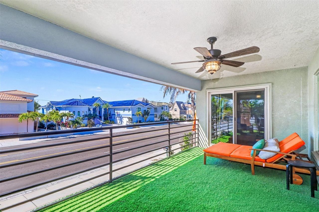 15517 Gulf Boulevard, Redington Beach, FL 33708 Photo