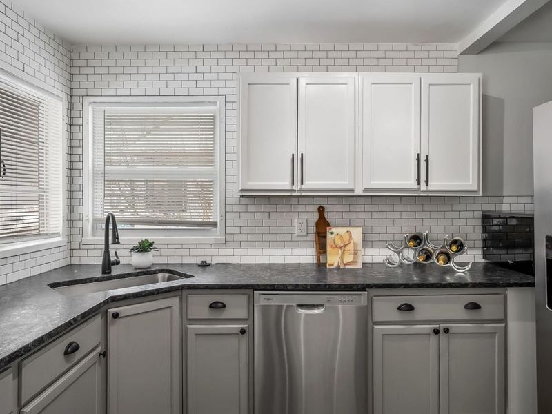 2299 Belcher Drive, Columbus, OH 43224 Photo 11