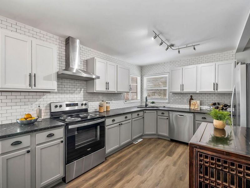 2299 Belcher Drive, Columbus, OH 43224 Photo 8