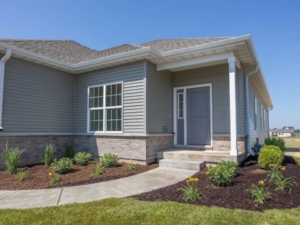 2246 Maggie Lane, Sycamore, IL 60178