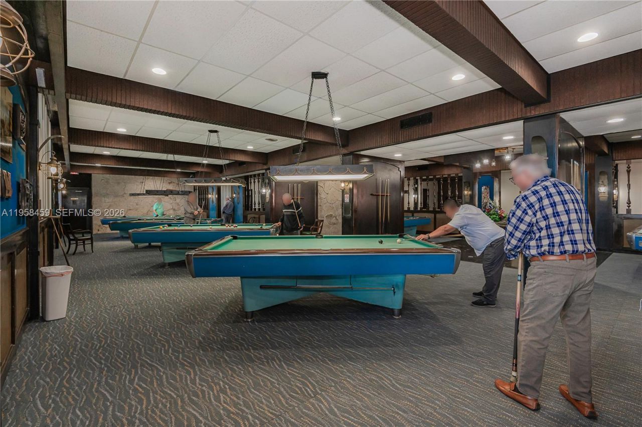 2851 Leonard Dr, Unit J405, Aventura, FL 33160 Photo