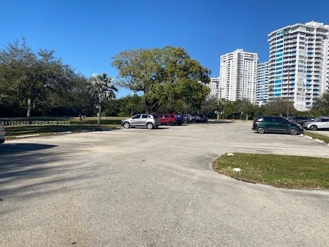 2851 Leonard Dr, Unit J405, Aventura, FL 33160 Photo