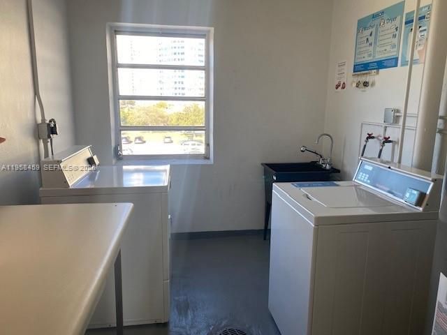 2851 Leonard Dr, Unit J405, Aventura, FL 33160 Photo