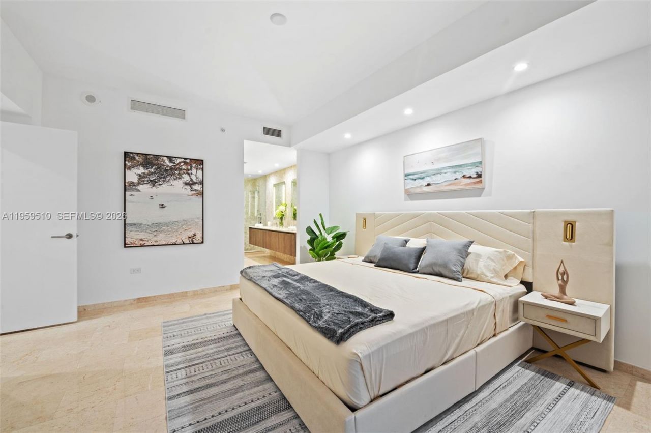 88 SW 7th St, Unit 3612, Miami, FL 33130 Photo