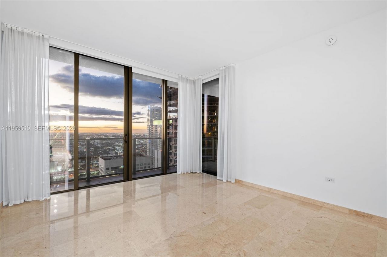 88 SW 7th St, Unit 3612, Miami, FL 33130 Photo