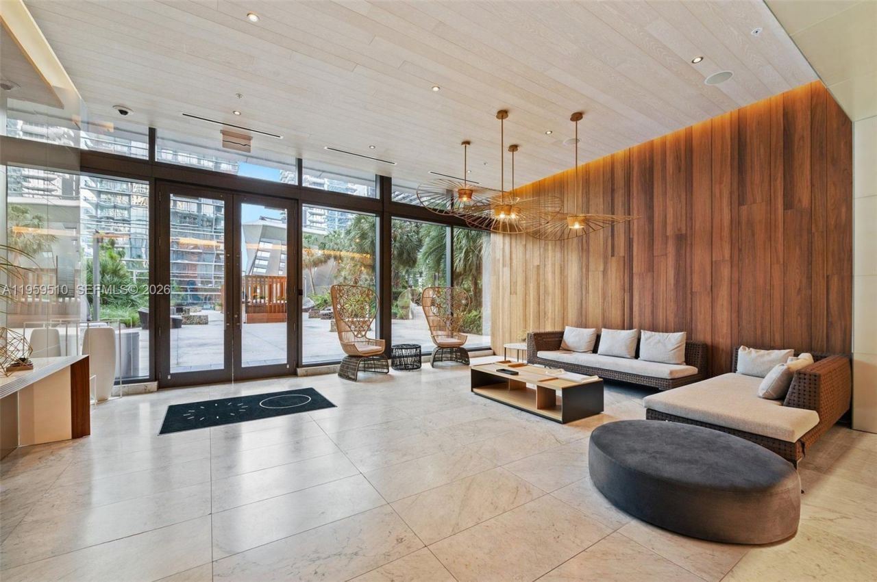 88 SW 7th St, Unit 3612, Miami, FL 33130 Photo