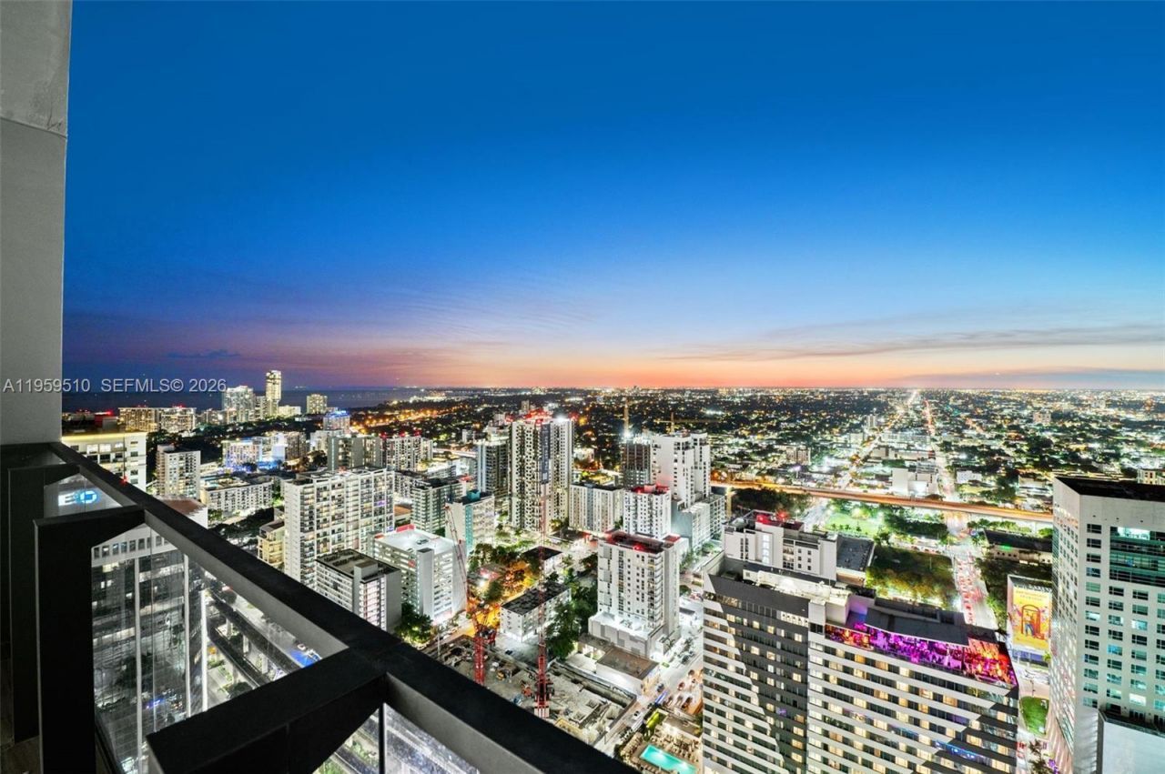 88 SW 7th St, Unit 3612, Miami, FL 33130 Photo