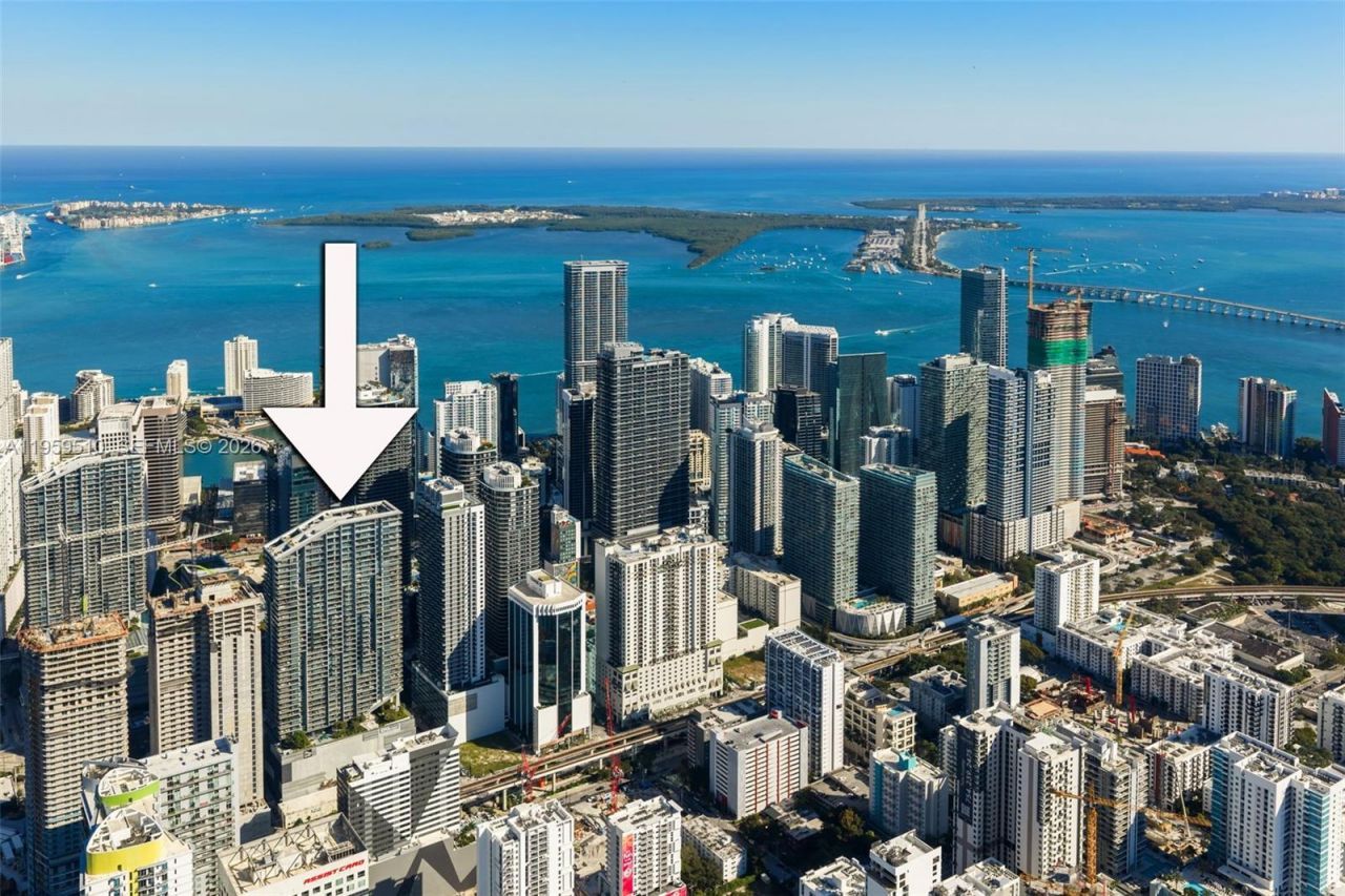 88 SW 7th St, Unit 3612, Miami, FL 33130 Photo