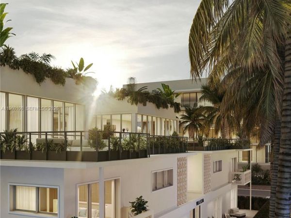 260 Collins Ave, Unit 104, Miami Beach, FL 33139