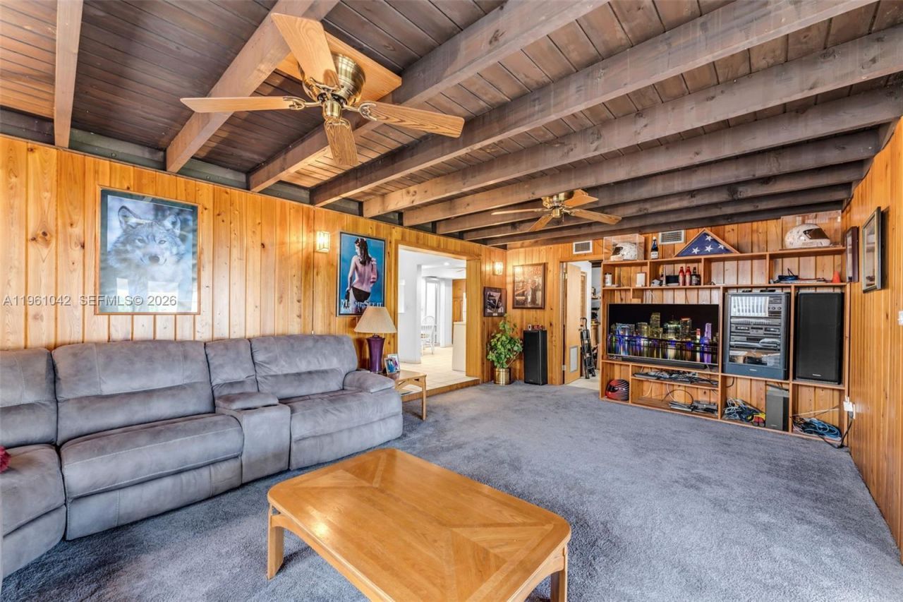 10901 SW 116th St, Miami, FL 33176 Photo