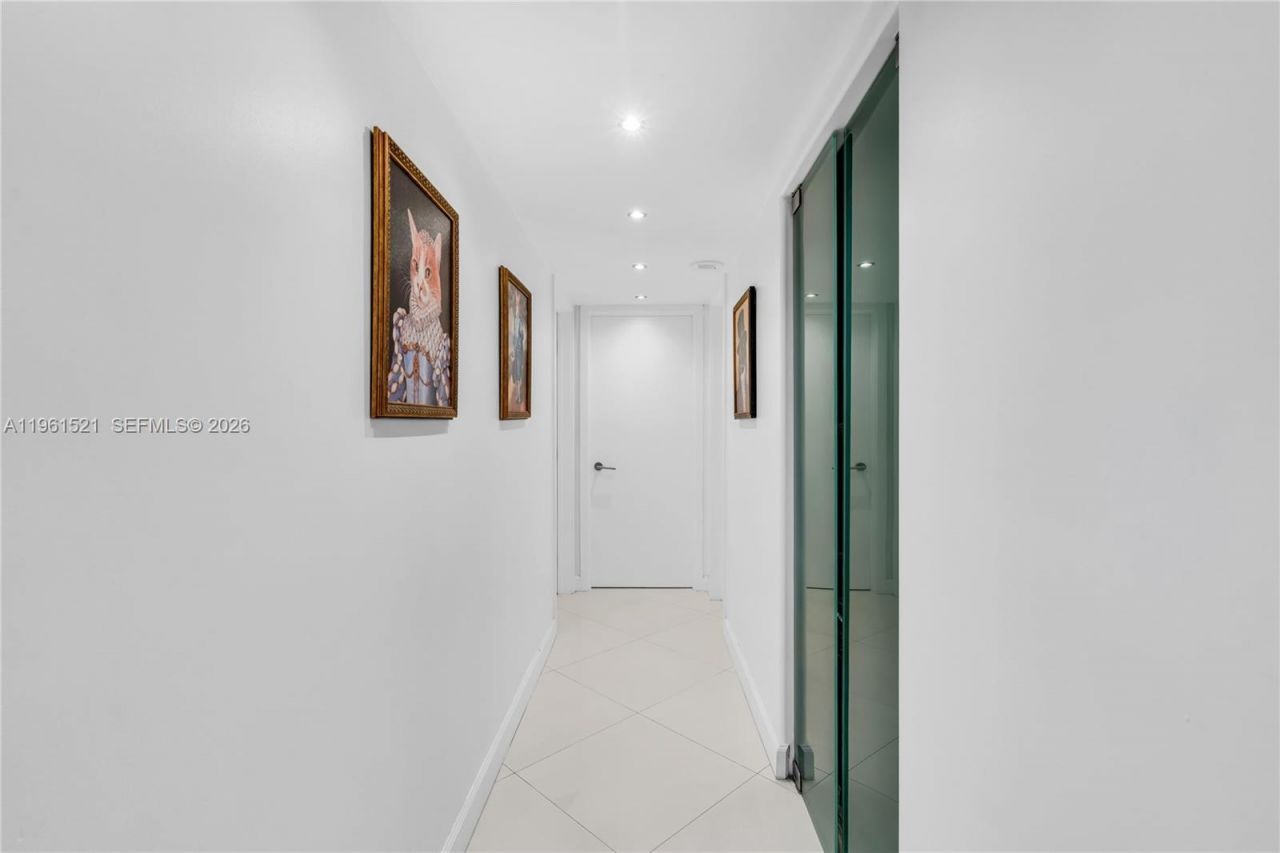 1925 Brickell Ave, Unit 606, Miami, FL 33129 Photo