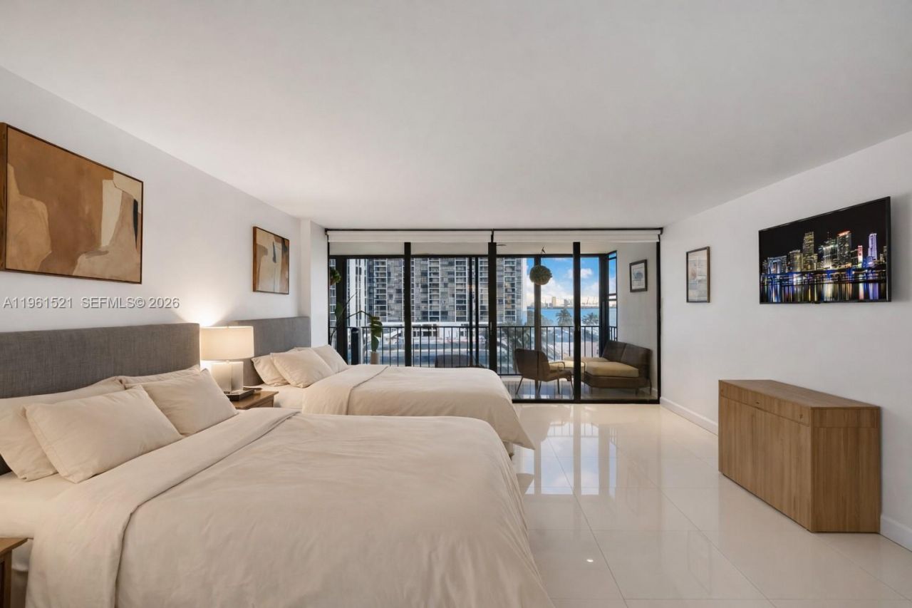 1925 Brickell Ave, Unit 606, Miami, FL 33129 Photo