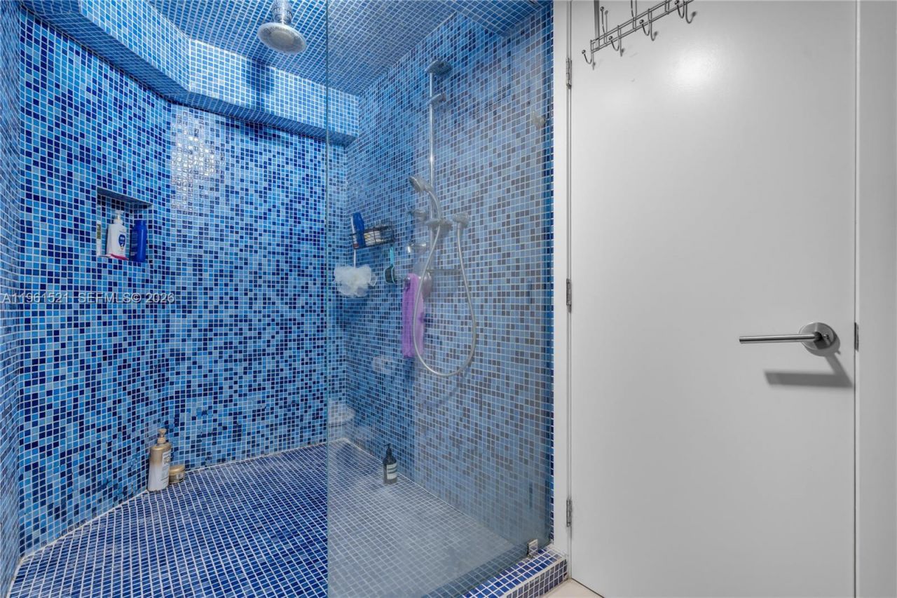 1925 Brickell Ave, Unit 606, Miami, FL 33129 Photo