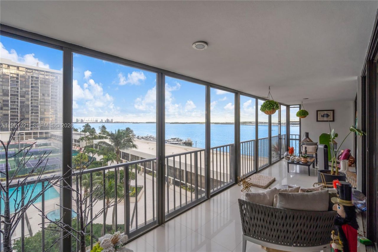 1925 Brickell Ave, Unit 606, Miami, FL 33129 Photo