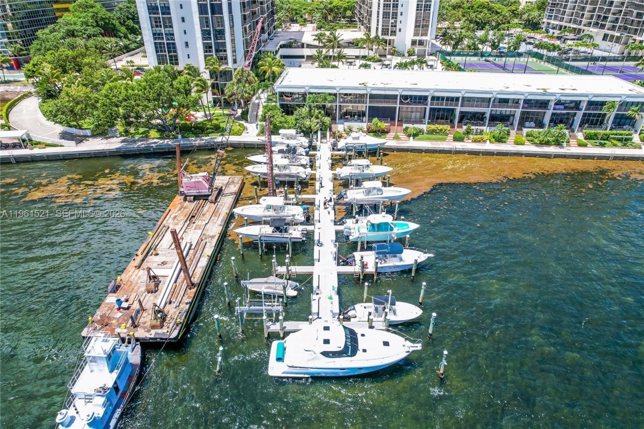 1925 Brickell Ave, Unit 606, Miami, FL 33129 Photo