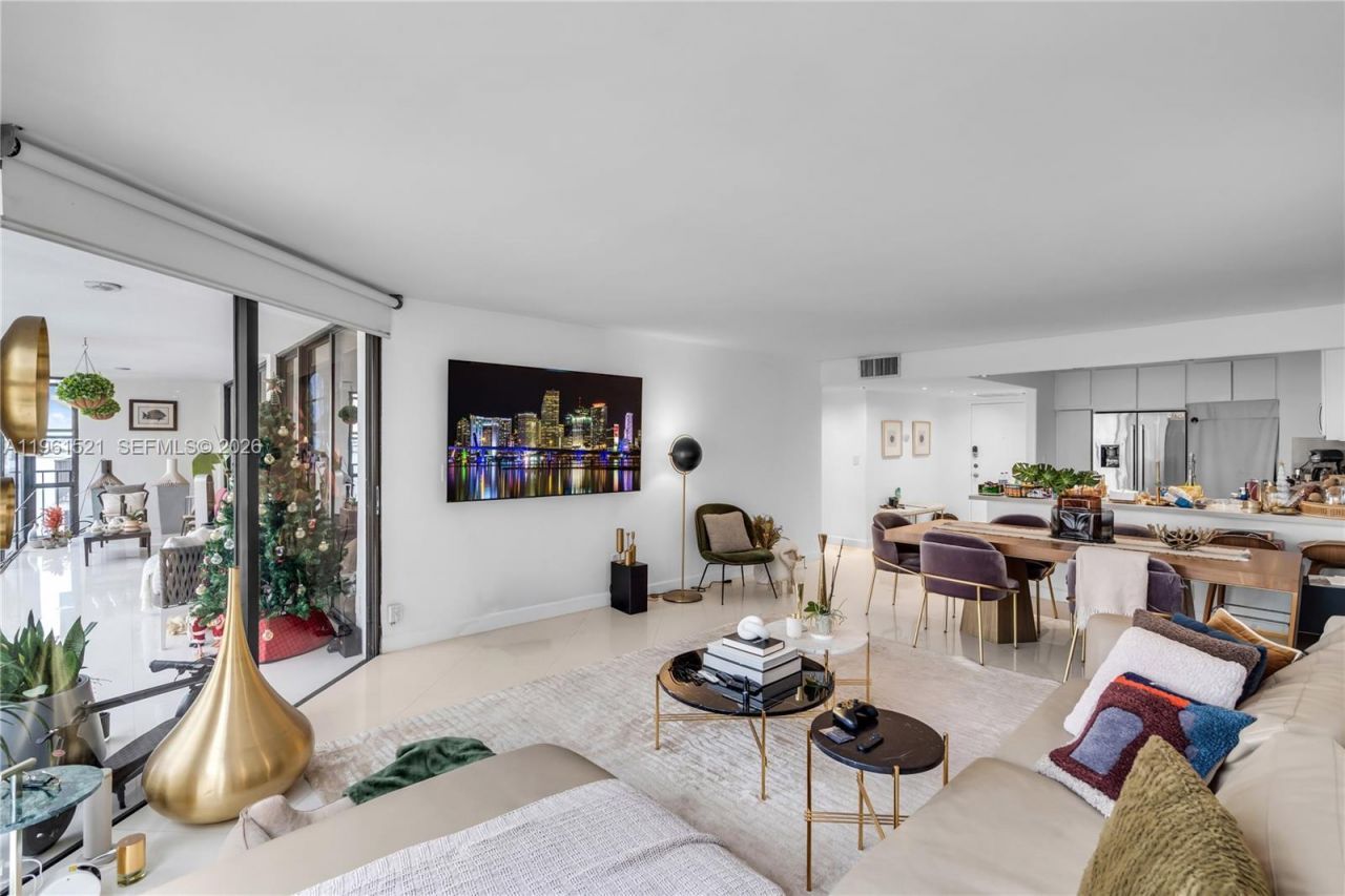 1925 Brickell Ave, Unit 606, Miami, FL 33129 Photo