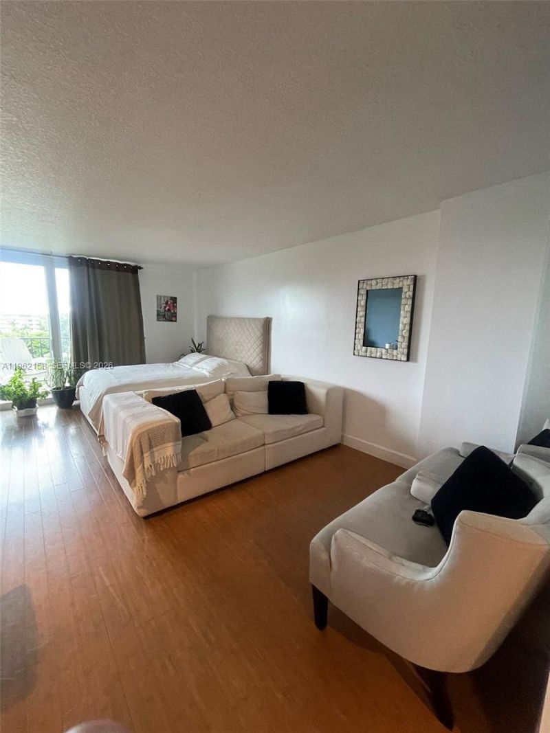 12500 NE 15th Ave, Unit 512, North Miami, FL 33161 Photo