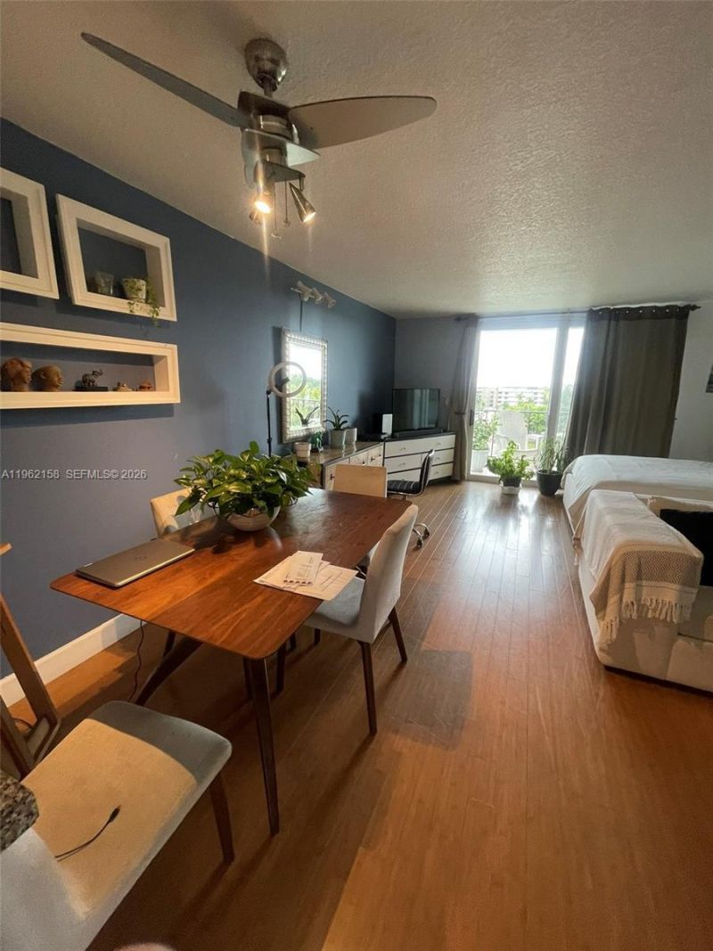 12500 NE 15th Ave, Unit 512, North Miami, FL 33161 Photo