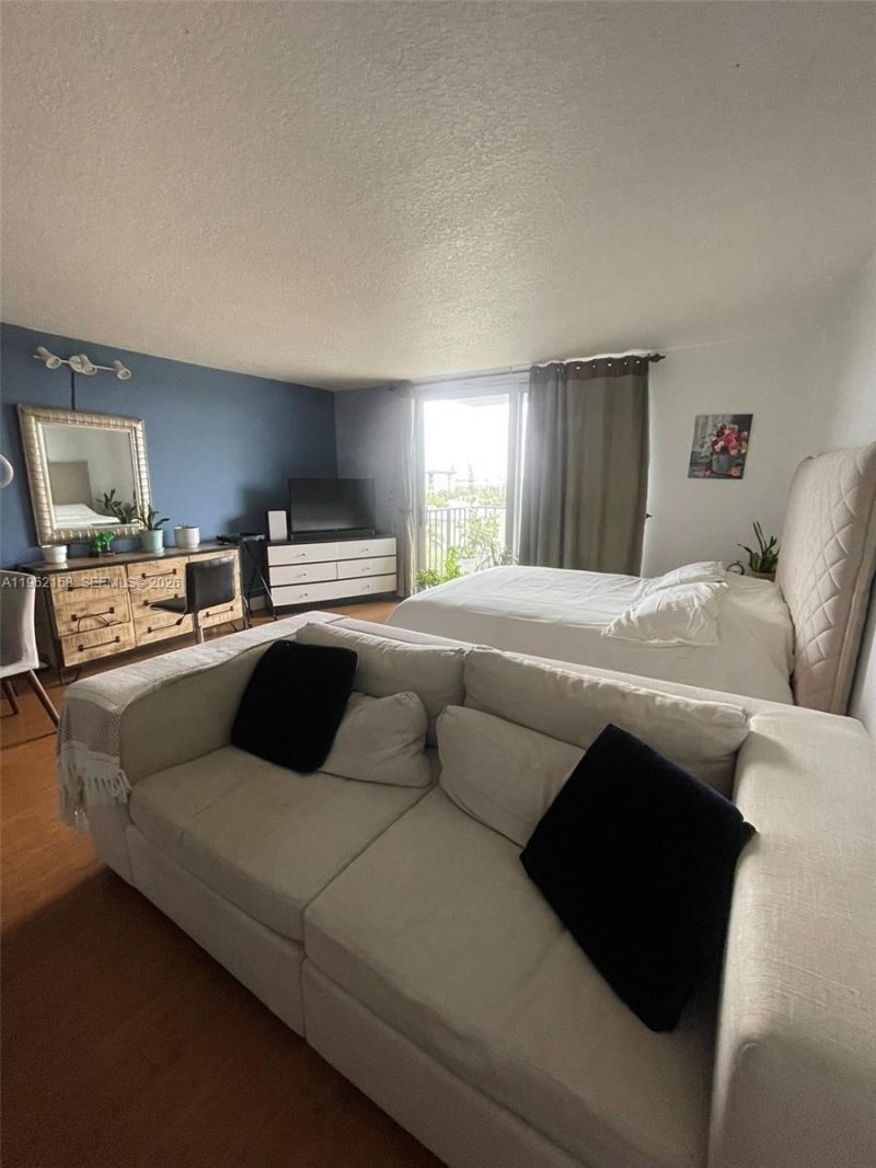 12500 NE 15th Ave, Unit 512, North Miami, FL 33161 Photo