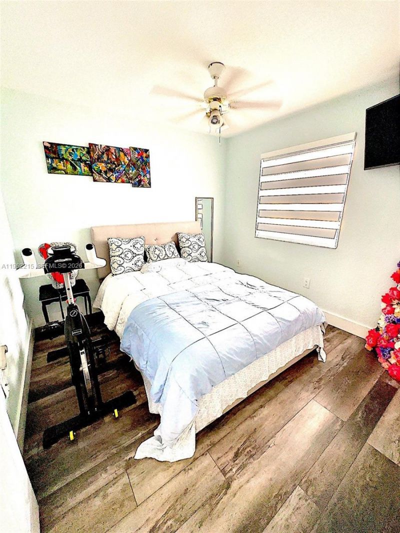 6761 NW 182nd St, Unit 103, Hialeah, FL 33015 Photo
