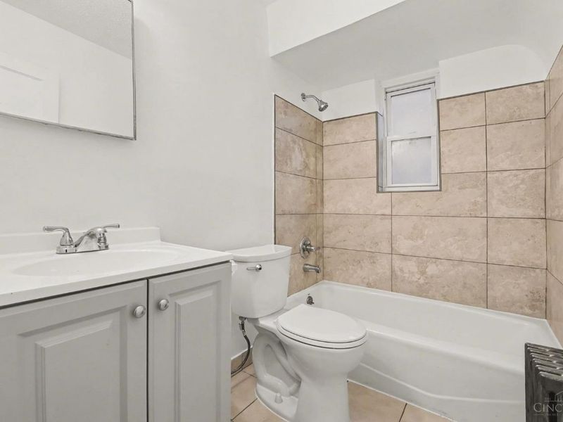 7119 Eastlawn Drive, Cincinnati, OH 45237 Photo 6