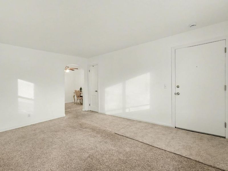 7119 Eastlawn Drive, Cincinnati, OH 45237 Photo 9