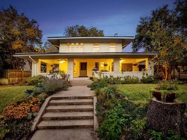 2417 5th Avenue, Fort Worth, TX 76110