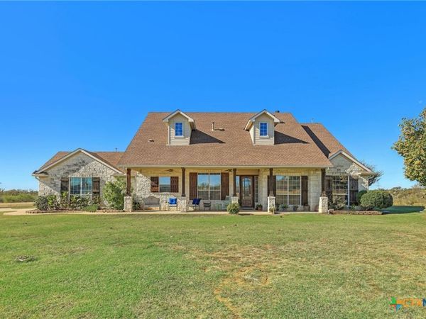 1525 FM 1704, Elgin, TX 78621