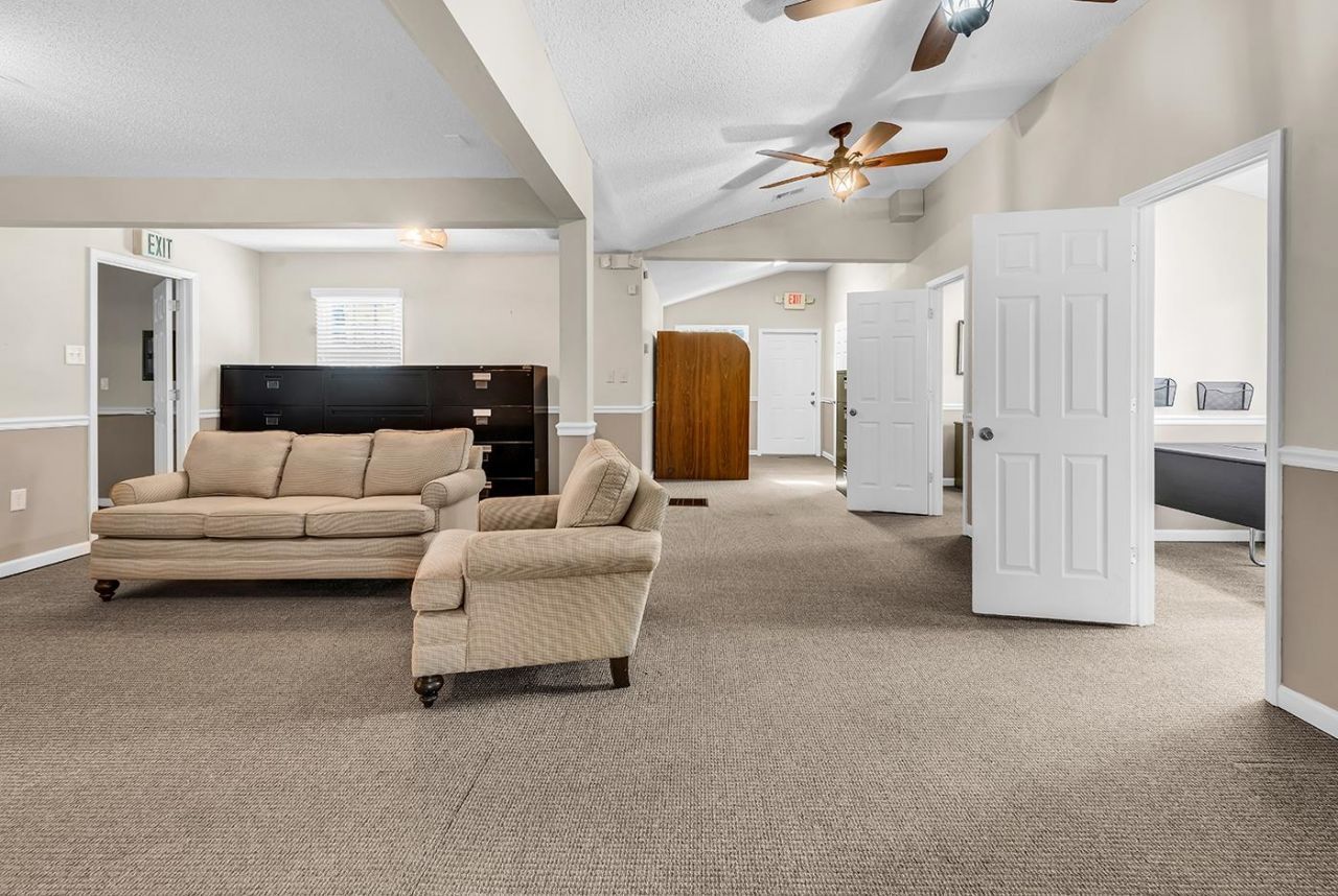 811 6th Ave. S  Photo 13