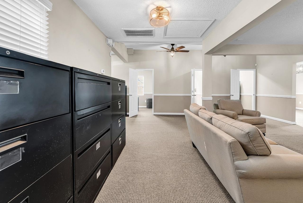 811 6th Ave. S  Photo 17