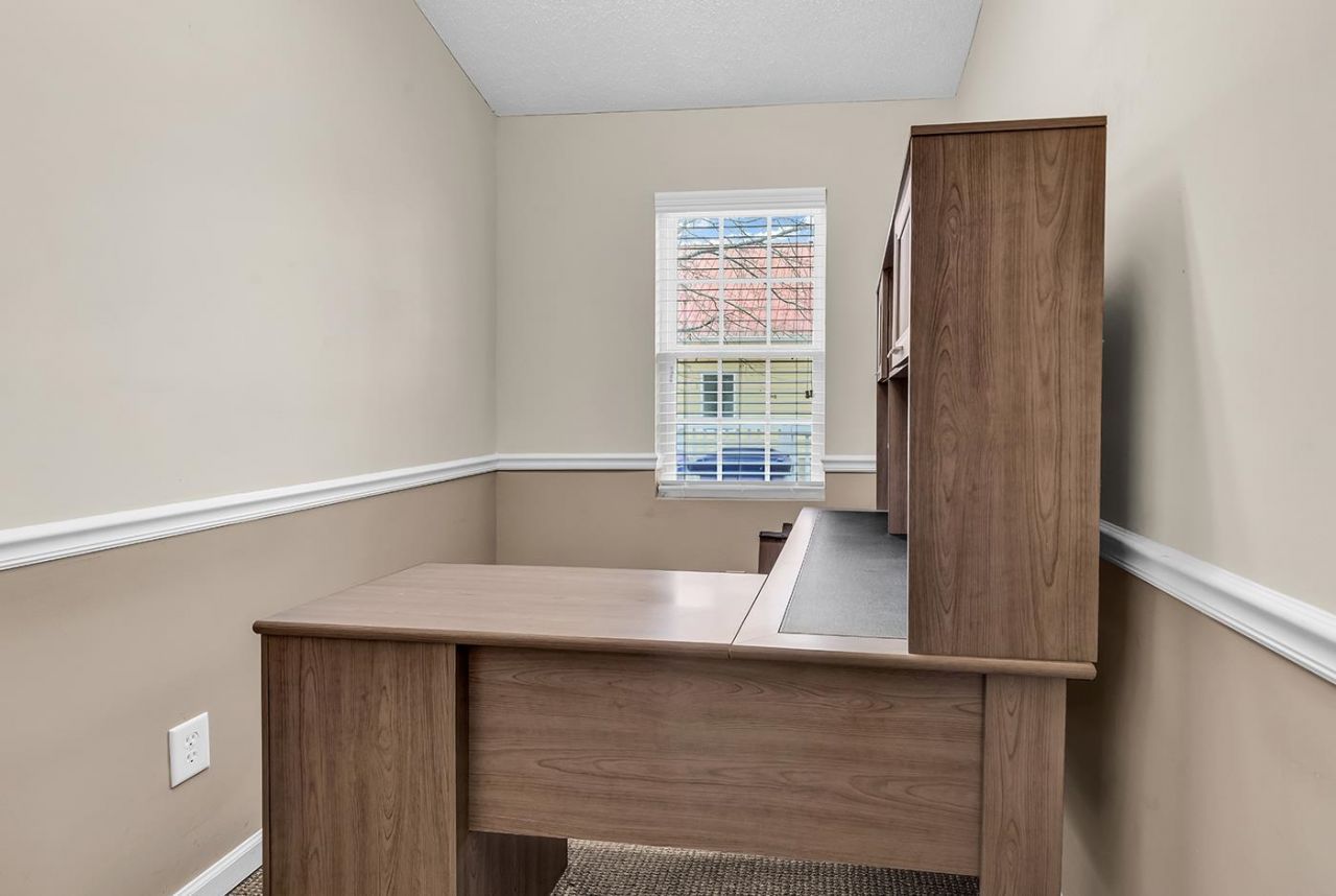 811 6th Ave. S  Photo 23