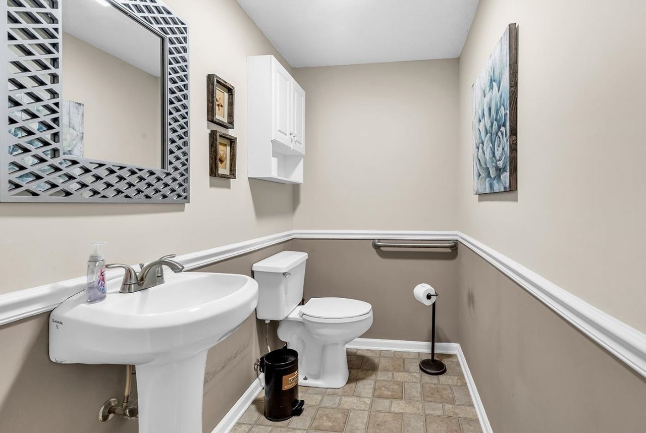 811 6th Ave. S  Photo 29