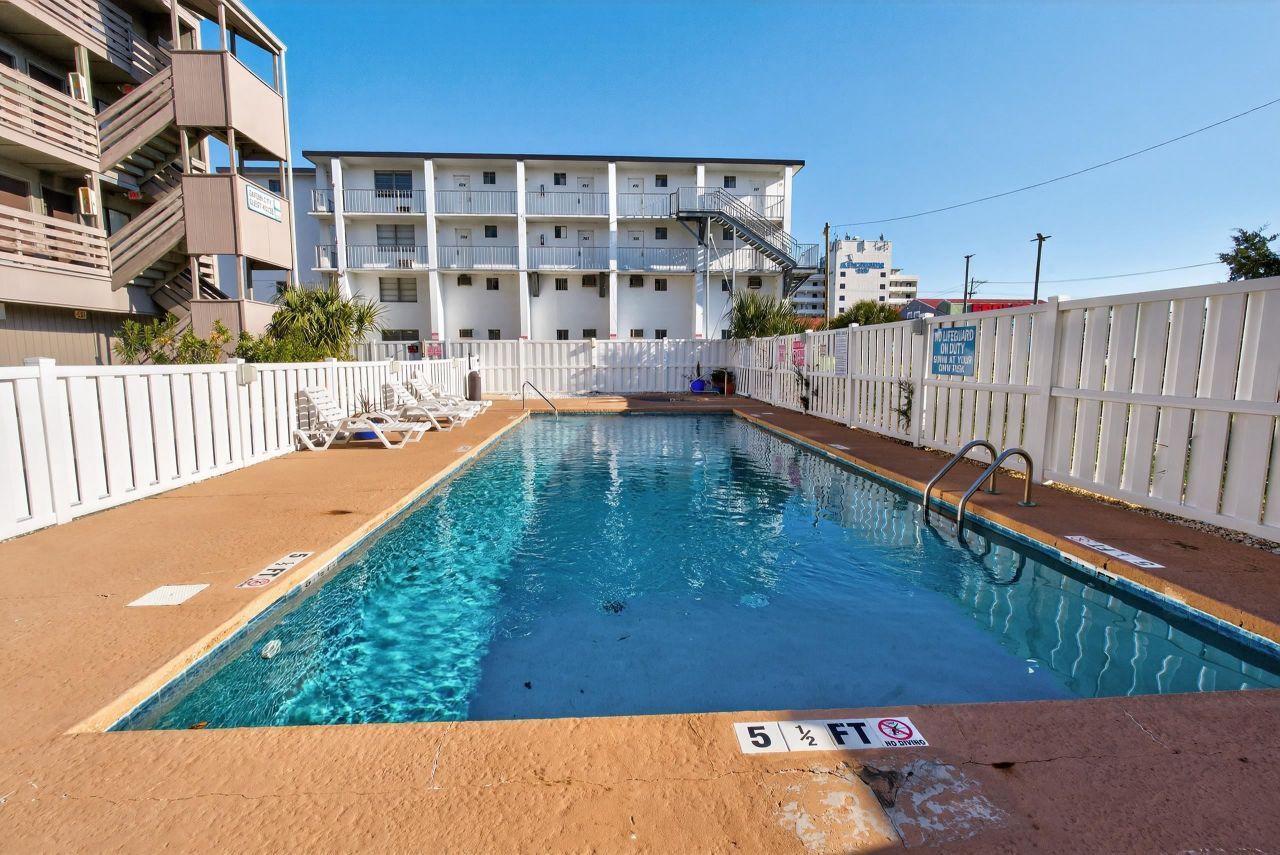 120 Dogwood Dr. N Photo 24