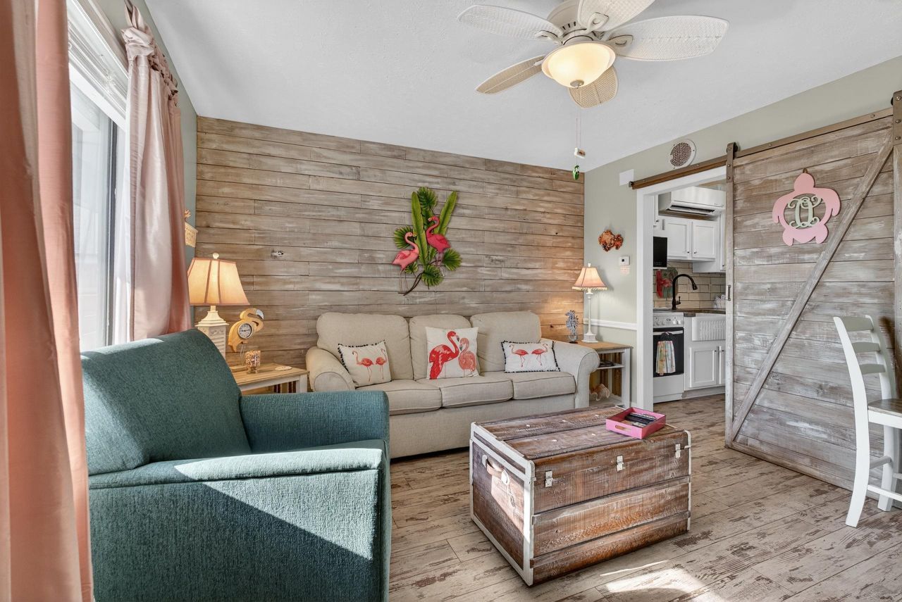 120 Dogwood Dr. N Photo 4