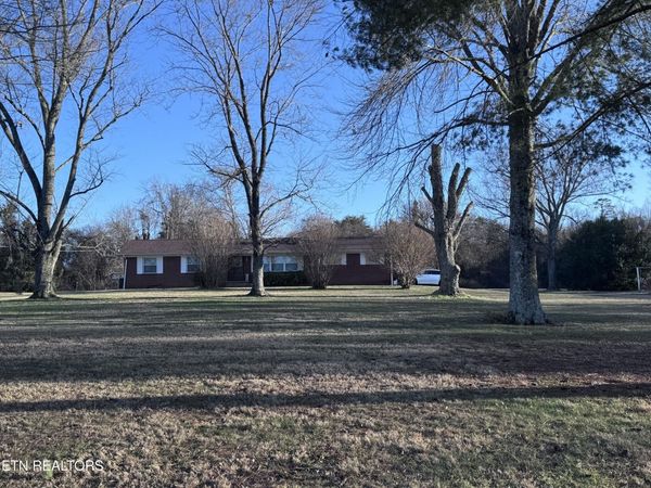 2743 Big Springs Rd, Friendsville, TN 37737