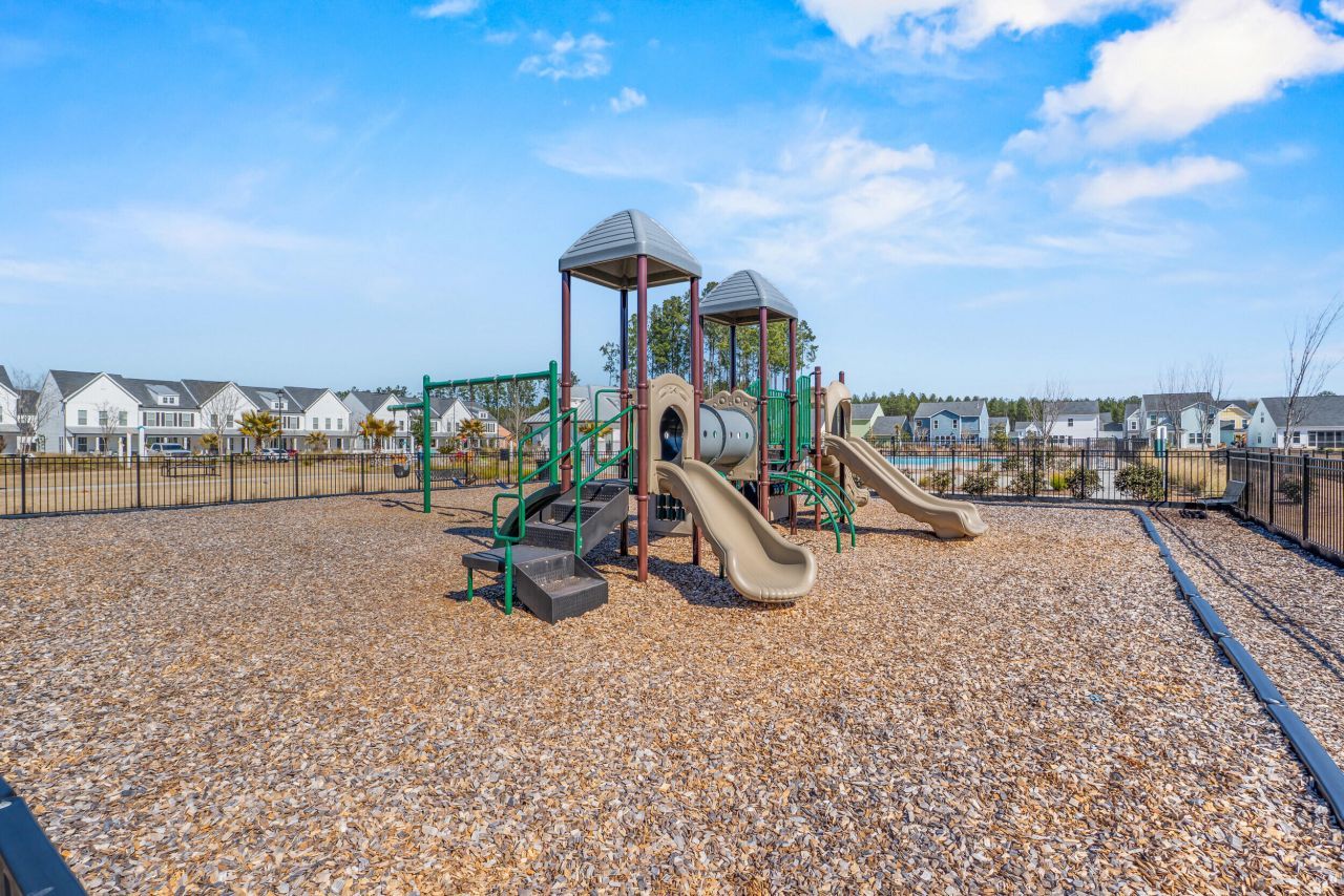 1068 Magnolia Warbler Way Photo 40